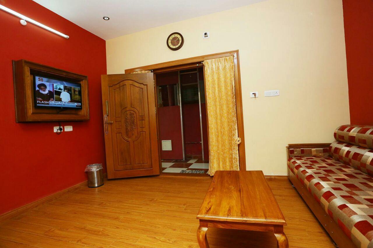 MMR Grand Inn Udagamandalam Exterior foto